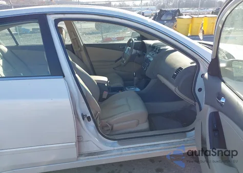 2010 Nissan Altima 2.5 S из США, поврежденный, VIN 1N4AL2AP7AN537784